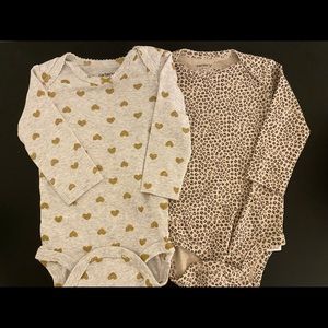 2 Carter long sleeve onesie 6 mon hearts- leopard
